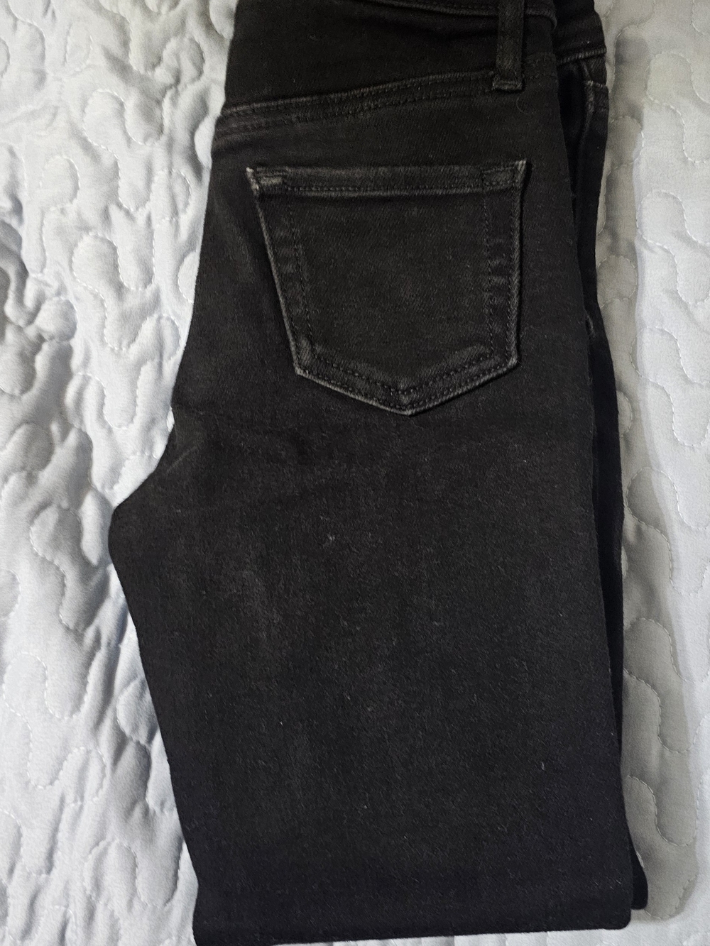 Old Navy Black Kids Jeans - Picture 3 of 4